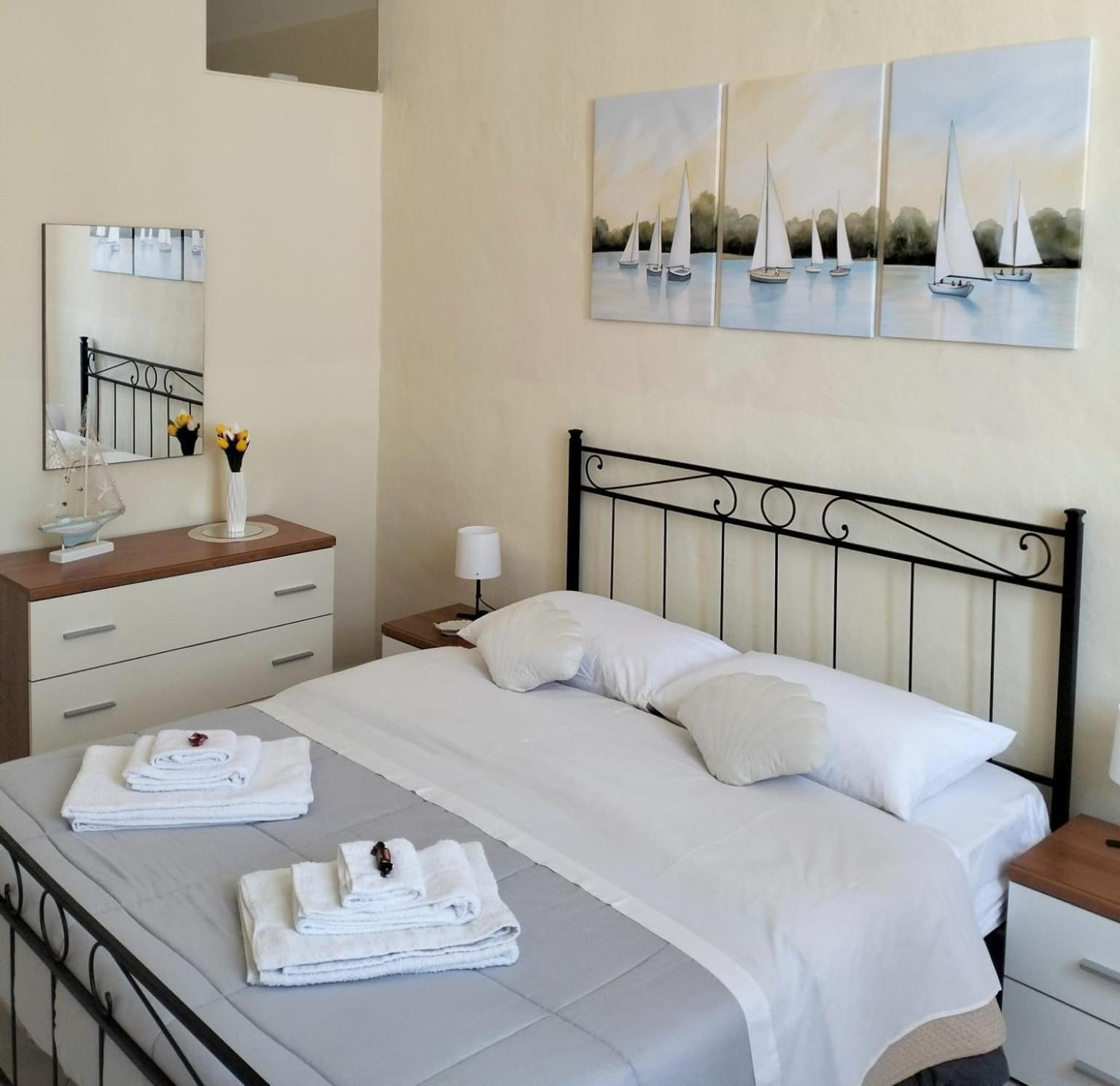 I Velieri Di Trapani Apartment Kültér fotó